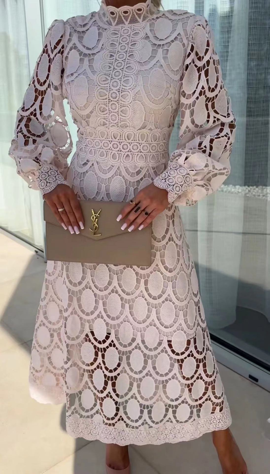 SHEILA – Vestido Midi Con Mangas Efecto Translúcido