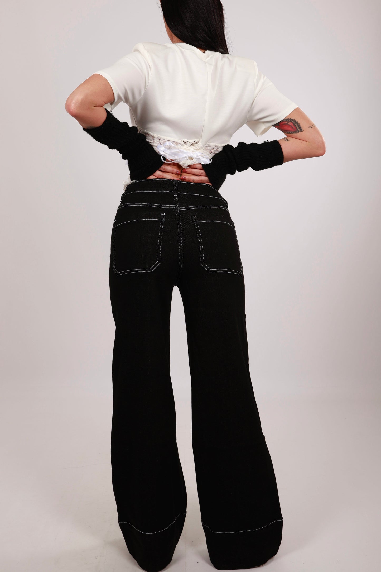 Wide Leg Jeans With Large Pockets
