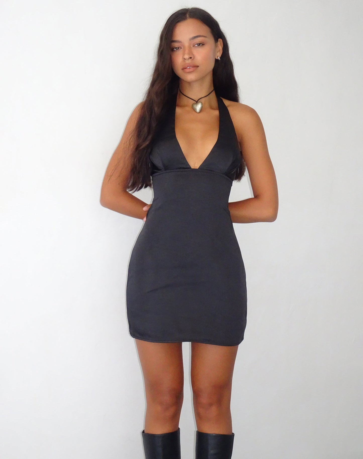 EMMA – Vestido Corto Satinado