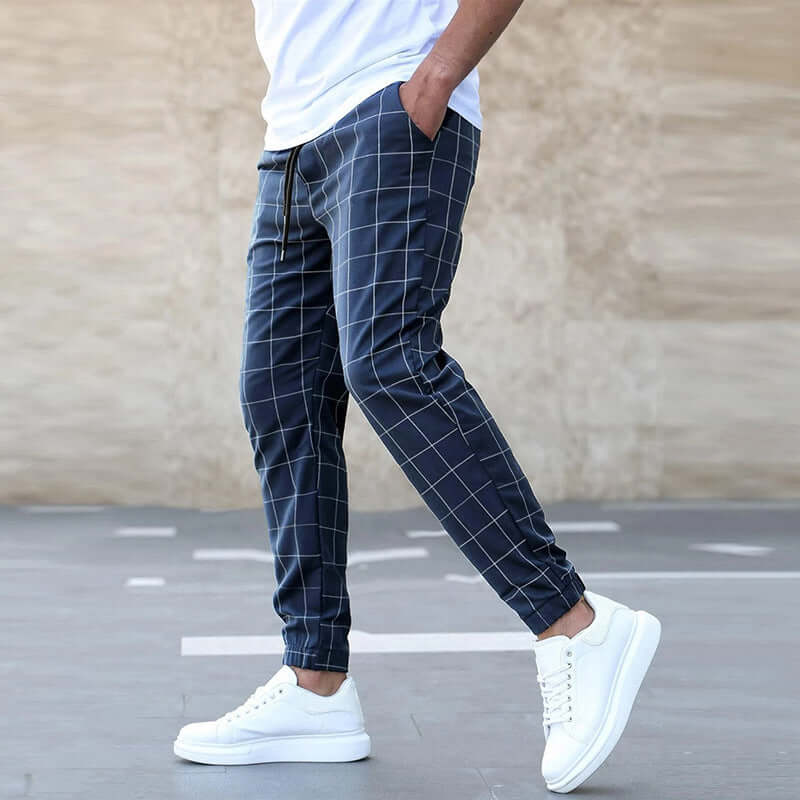 Pantalón de cuadros ajustado