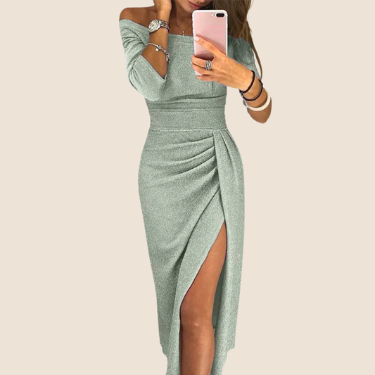Elegante vestido de gala con hombros descubiertos