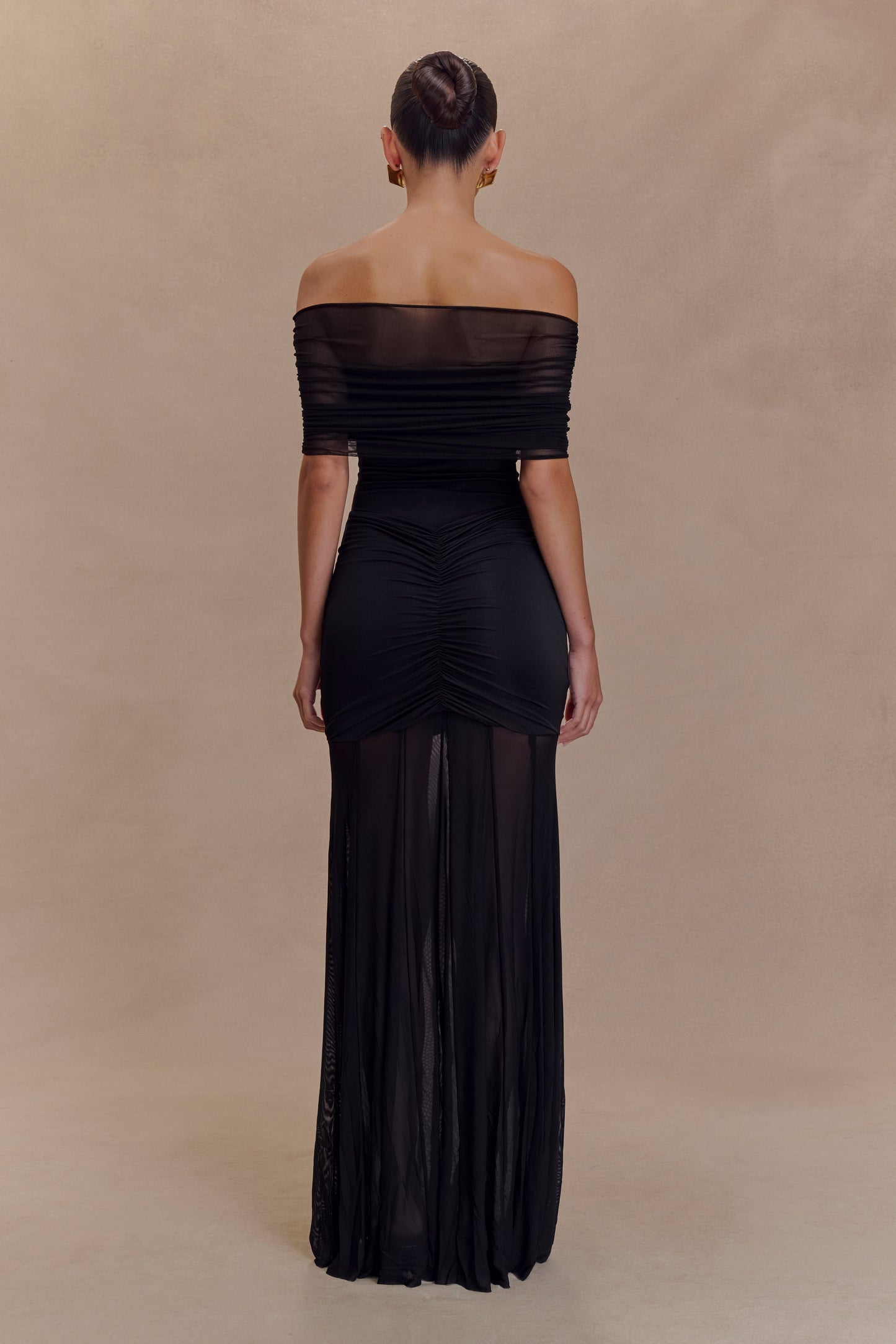 AITANA – Vestido De Malla Con Hombros Descubiertos