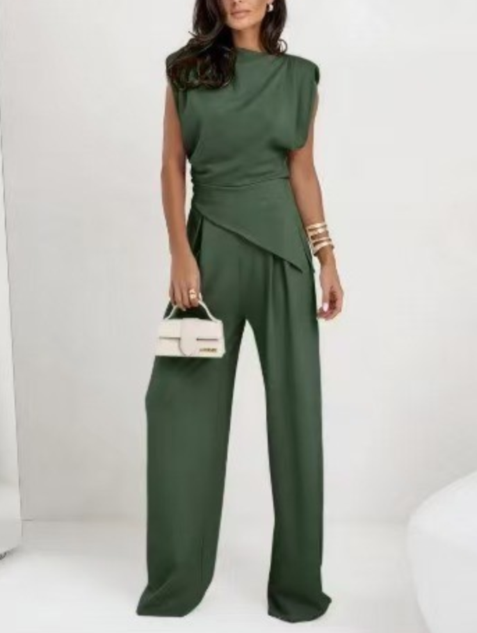 Conjunto de top irregular y pantalones anchos