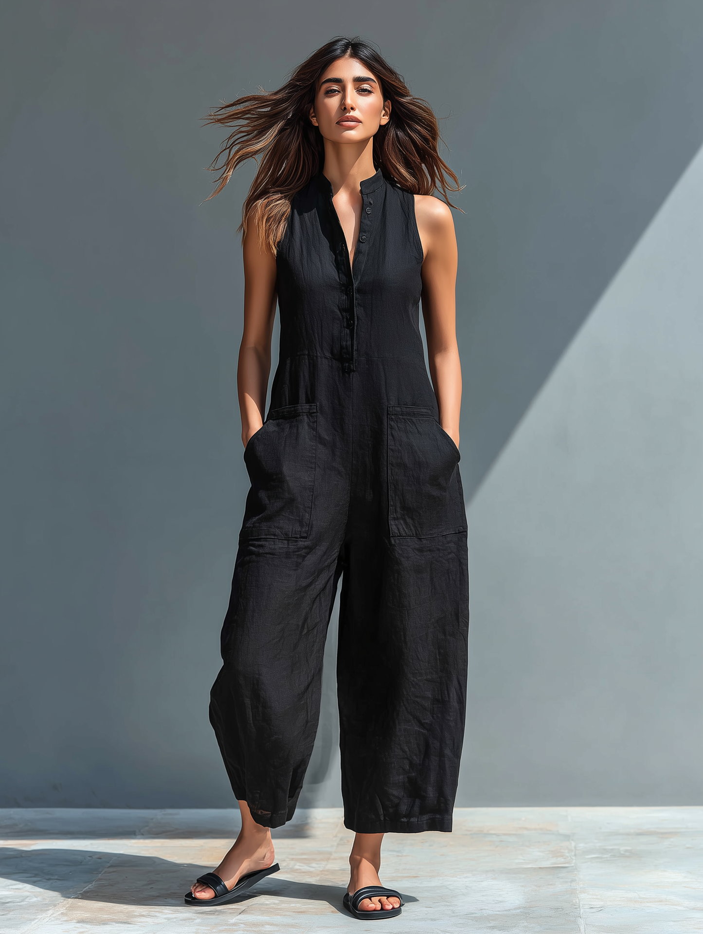 CLAUDIA –  Mono Minimalista De Cuello Alto