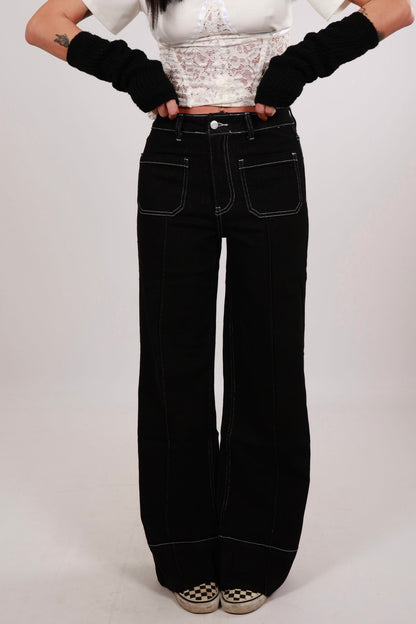 Wide Leg Jeans With Large Pockets