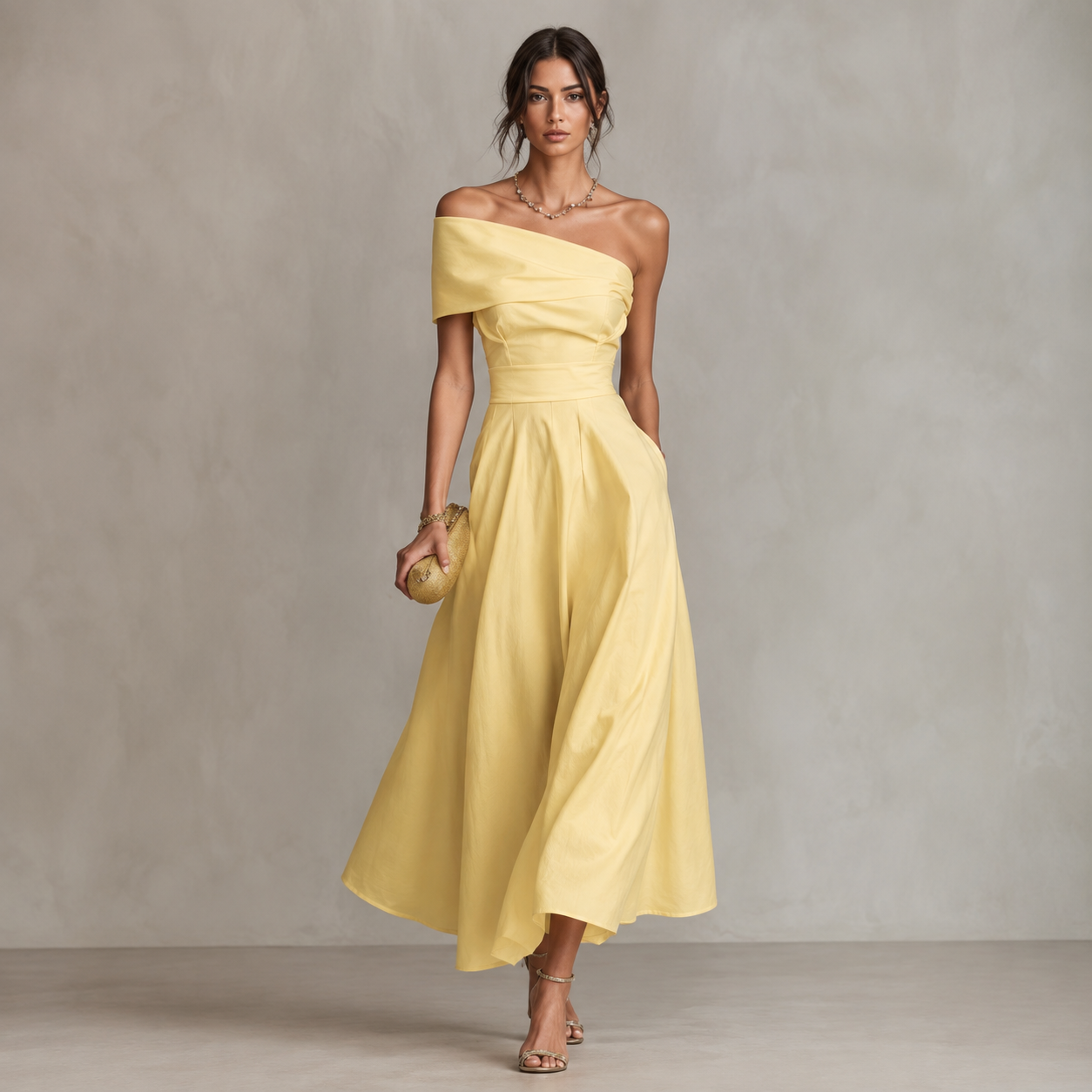 NOEMI – Vestido Maxi Con Hombros Asimétricos