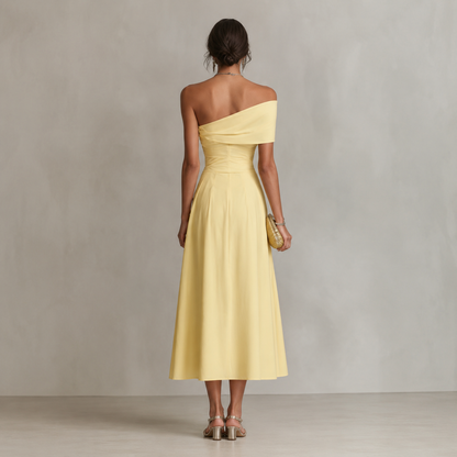 NOEMI – Vestido Maxi Con Hombros Asimétricos