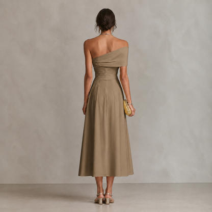 NOEMI – Vestido Maxi Con Hombros Asimétricos