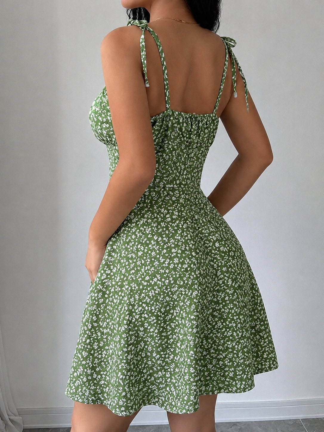 ZOE – Vestido Floral De Tirantes Finos