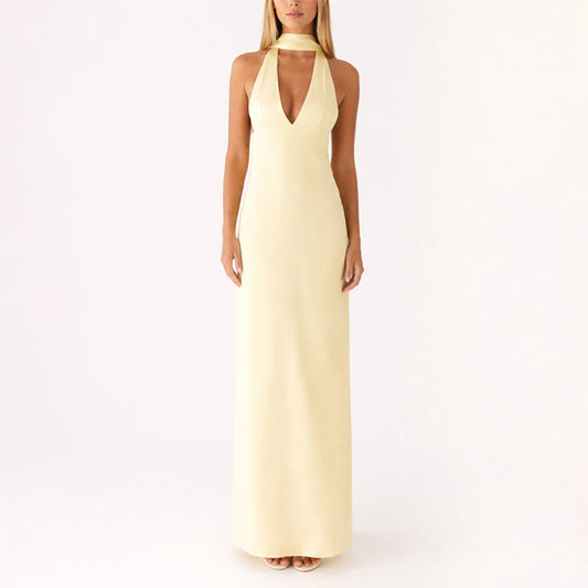 LAYA – Vestido Largo Con Cuello Halter y Escote En V
