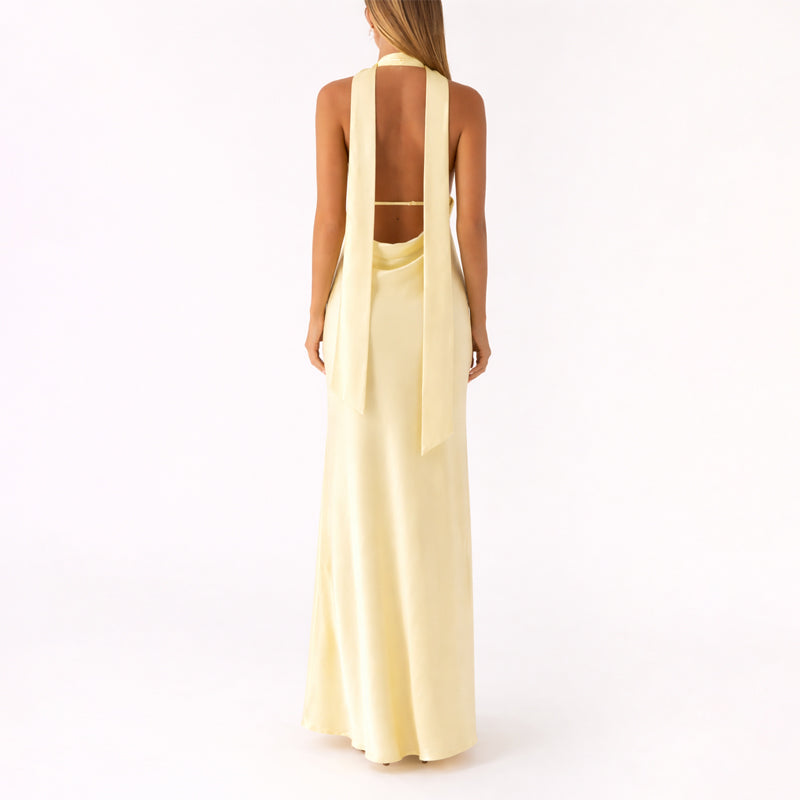 LAYA – Vestido Largo Con Cuello Halter y Escote En V
