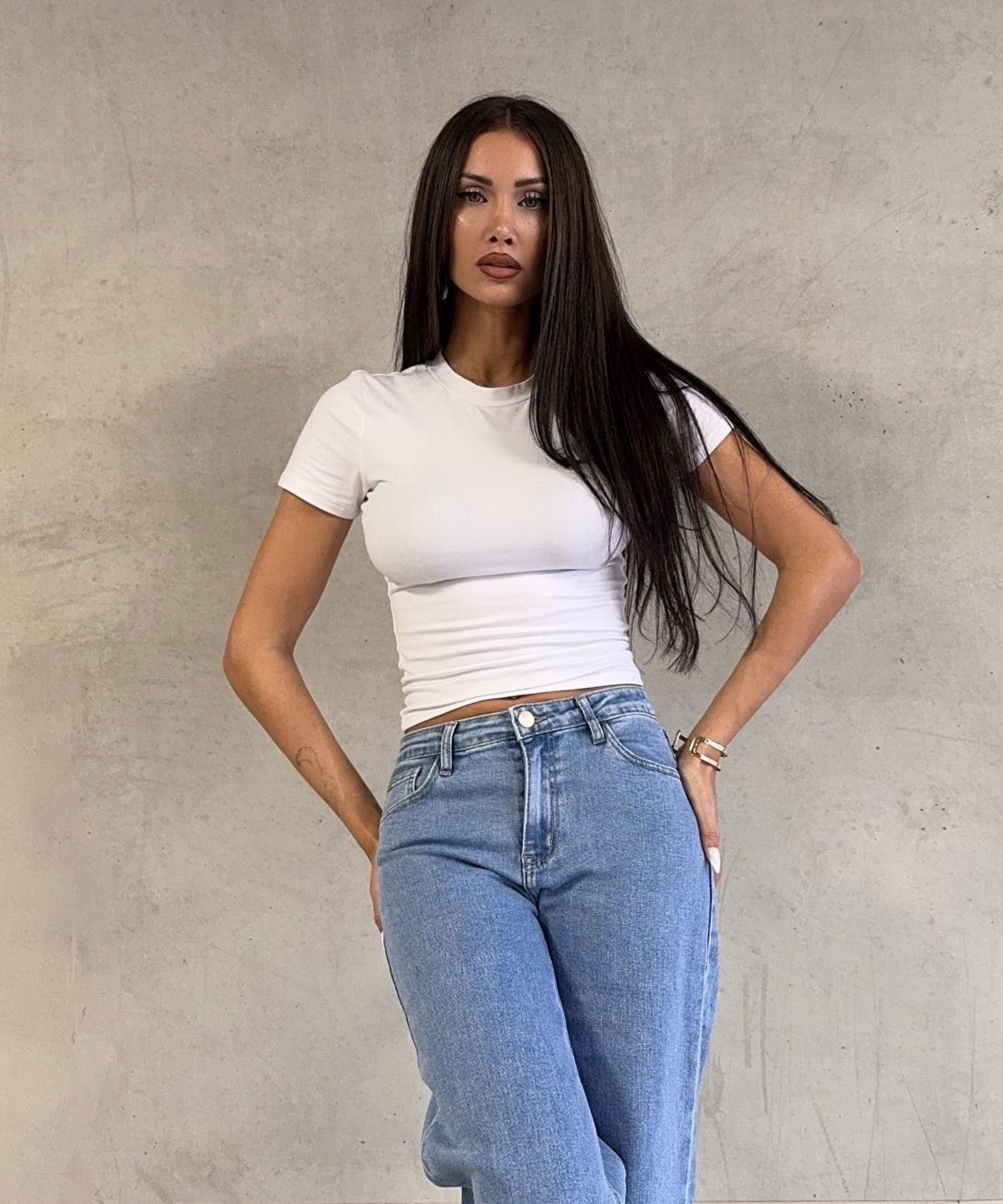 Vaqueros elásticos de cintura media y pierna ancha