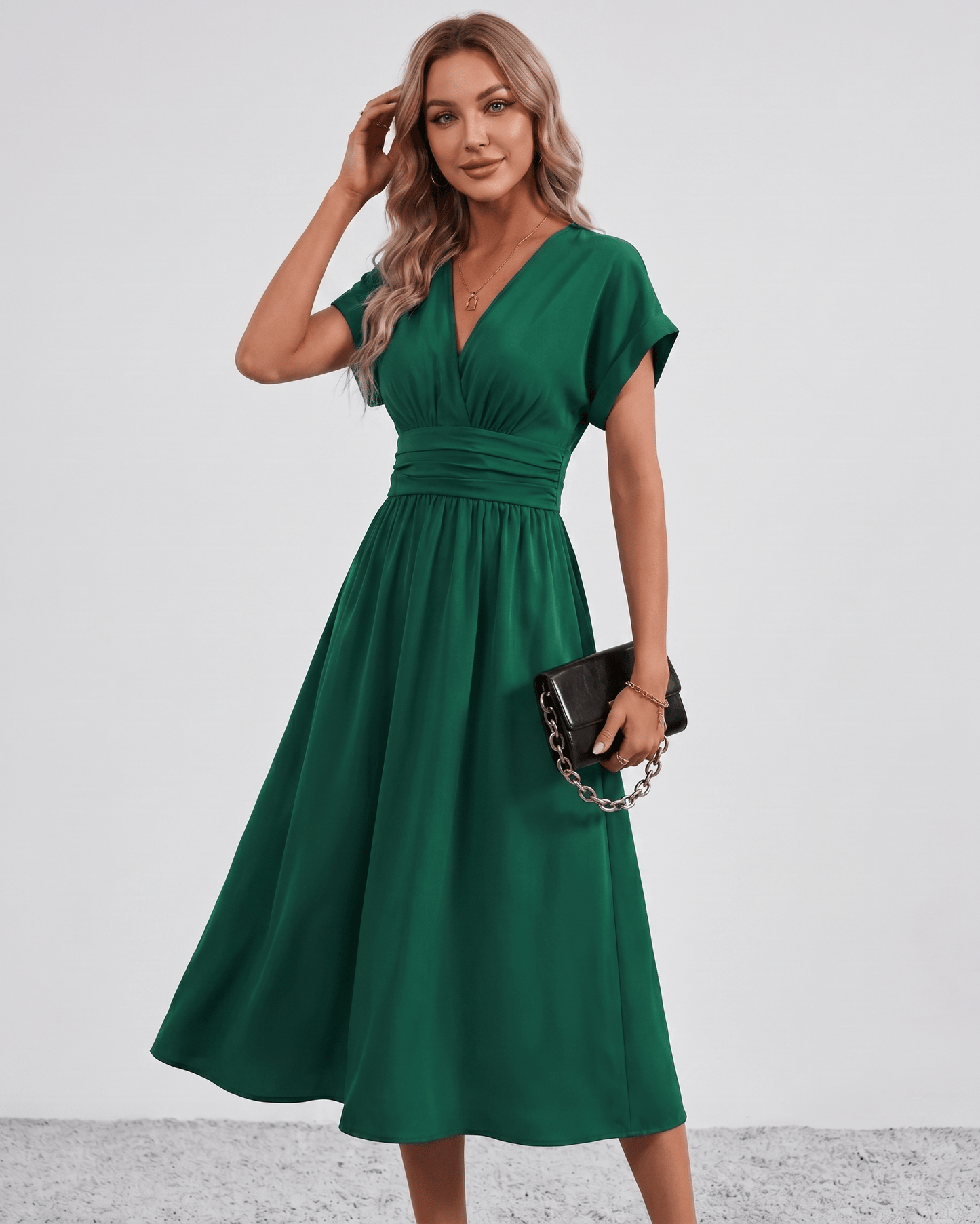 AURA – Vestido Midi Con Escote Cruzado