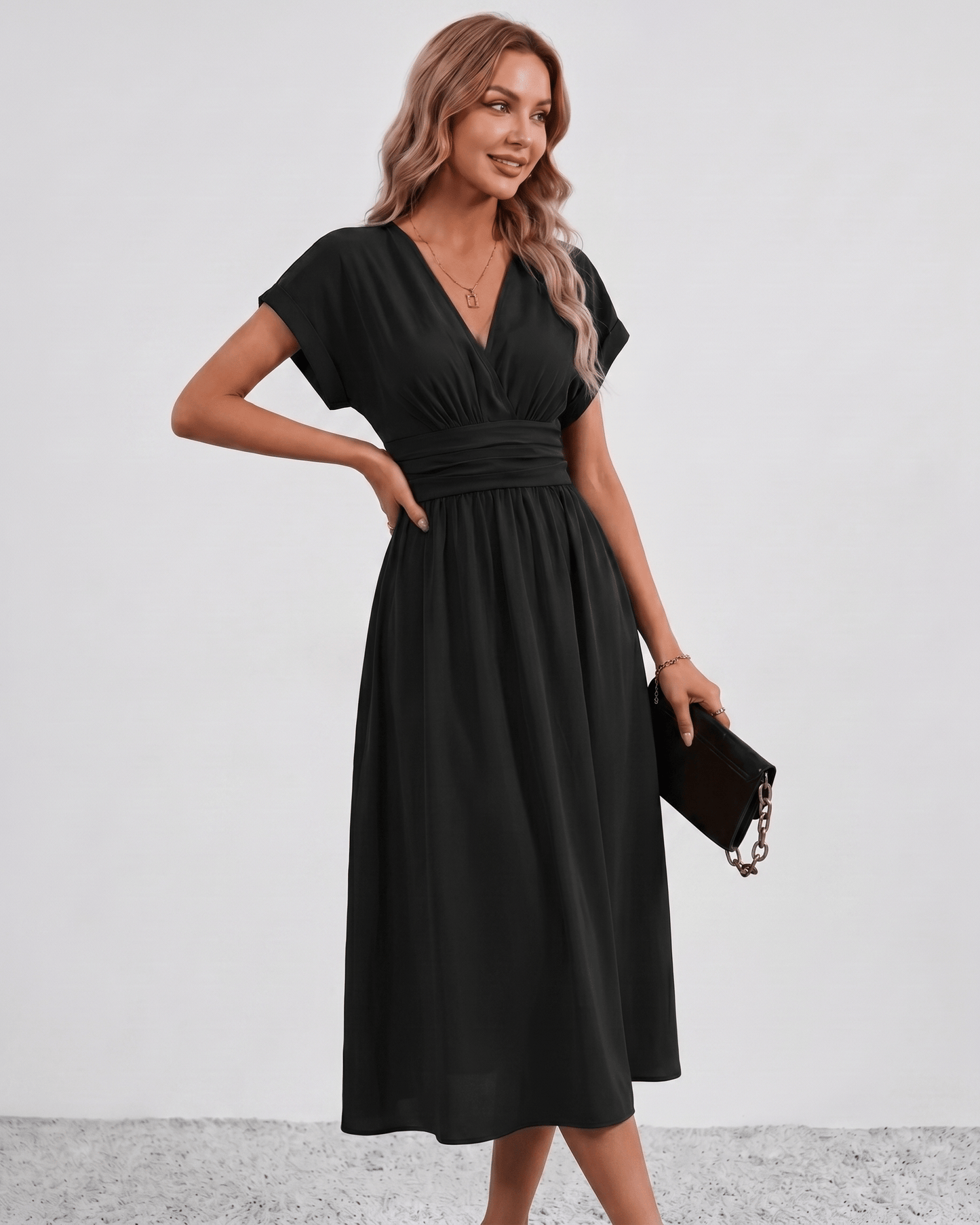 AURA – Vestido Midi Con Escote Cruzado