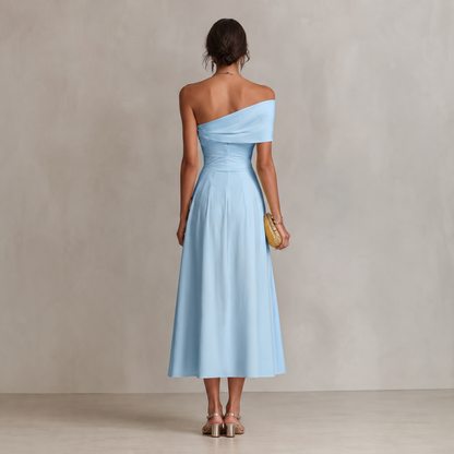 NOEMI – Vestido Maxi Con Hombros Asimétricos